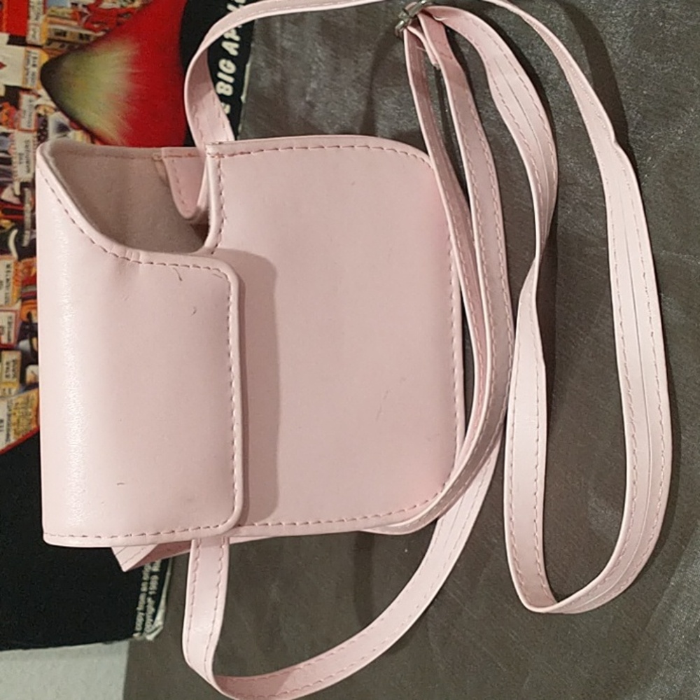 5/$15⛵Instax Light Pink Crossbody Bag - Picture 2 of 4